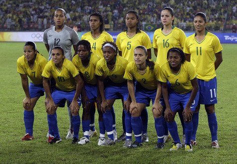 A primeira seleção brasileira feminina foi convocada pela CBF em 1988